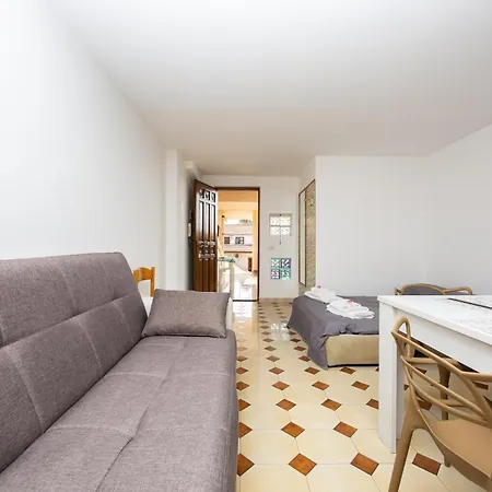 Casa Artale *